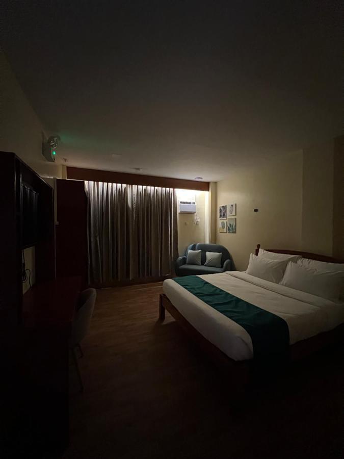 Rufana Suites Moalboal Dış mekan fotoğraf